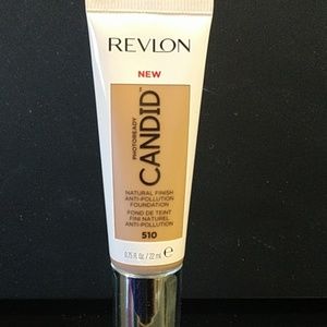Revlon Candid Foundation